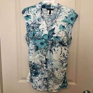 BCBGMaxAzria White and Teal Floral V-Neck Sleeveless Top